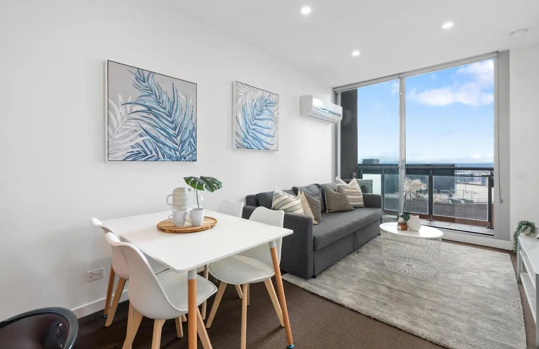 2709/8 Franklin Street, Melbourne-1