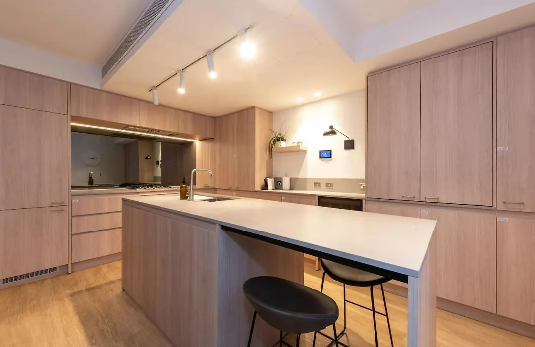 Stunning 3-Bed Townhouse In South Yarra W Parking-1