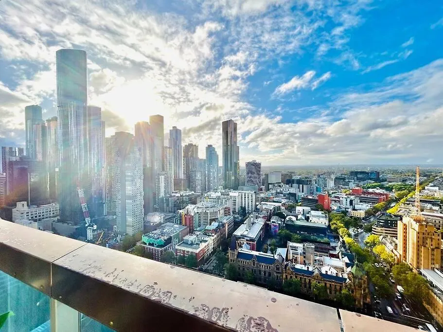 Breathtaking Qv 2Br Mel Free Parking +View +Balcony-1