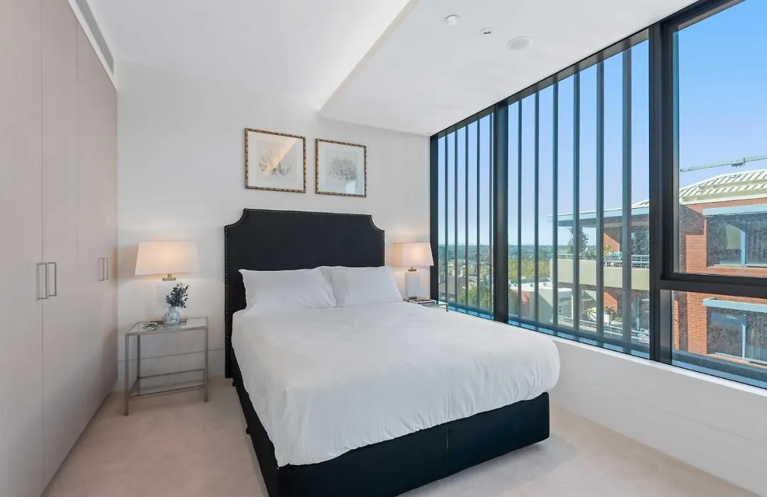 Chic St Kilda Retreat, Close To Beach & Eats-1