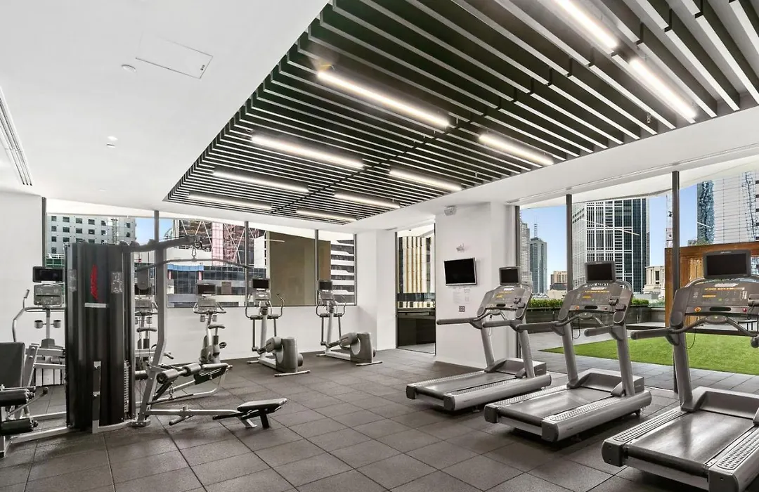 Stylish 2Br Apt Near Victoria Market City Views-1
