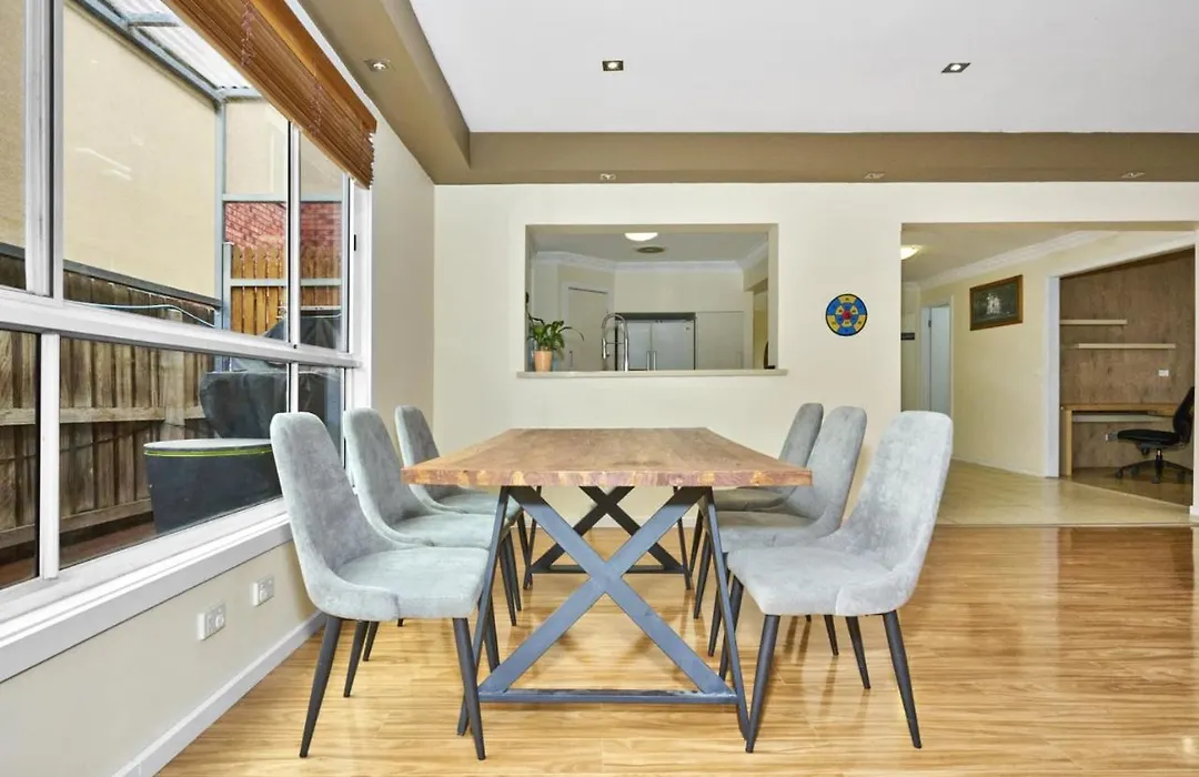 Delightful North-Facing Suburb Escape-1