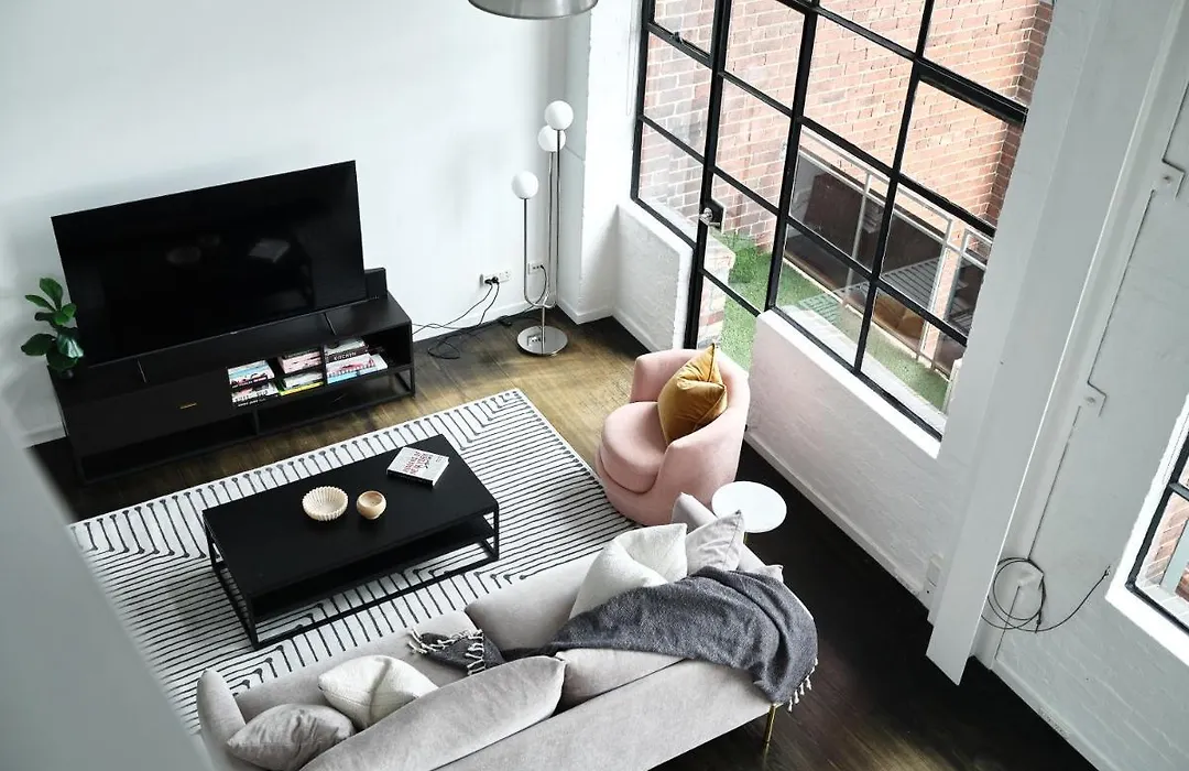 Chic Urban Loft In Prime Location-1