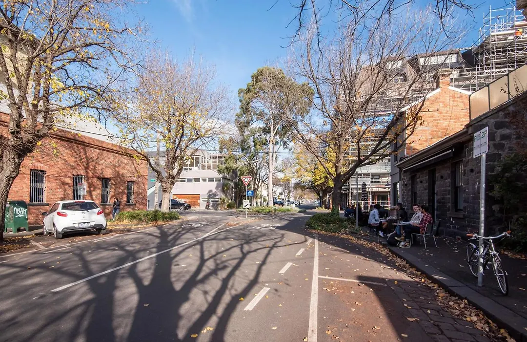 Modern Haven In Vibey Fitzroy Walk To Shops-1