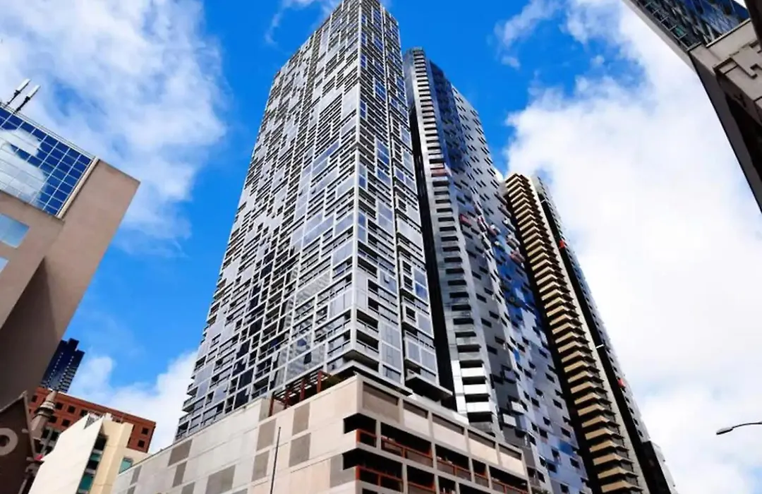 A Comfy 2Br Apt Near Southern Cross City Views-1