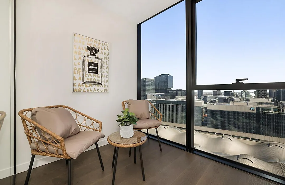 Impeccably Styled 2-Bedroom Cbd Apartment-1