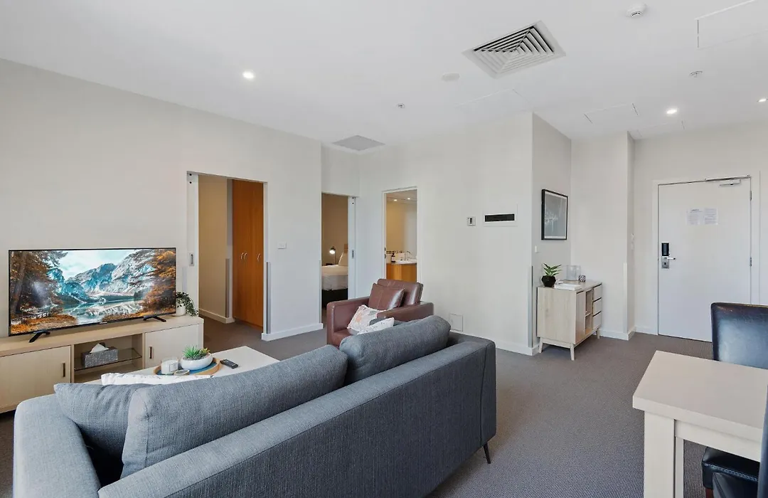 Unbeatable 2-Bed Apartment In City Centre-1