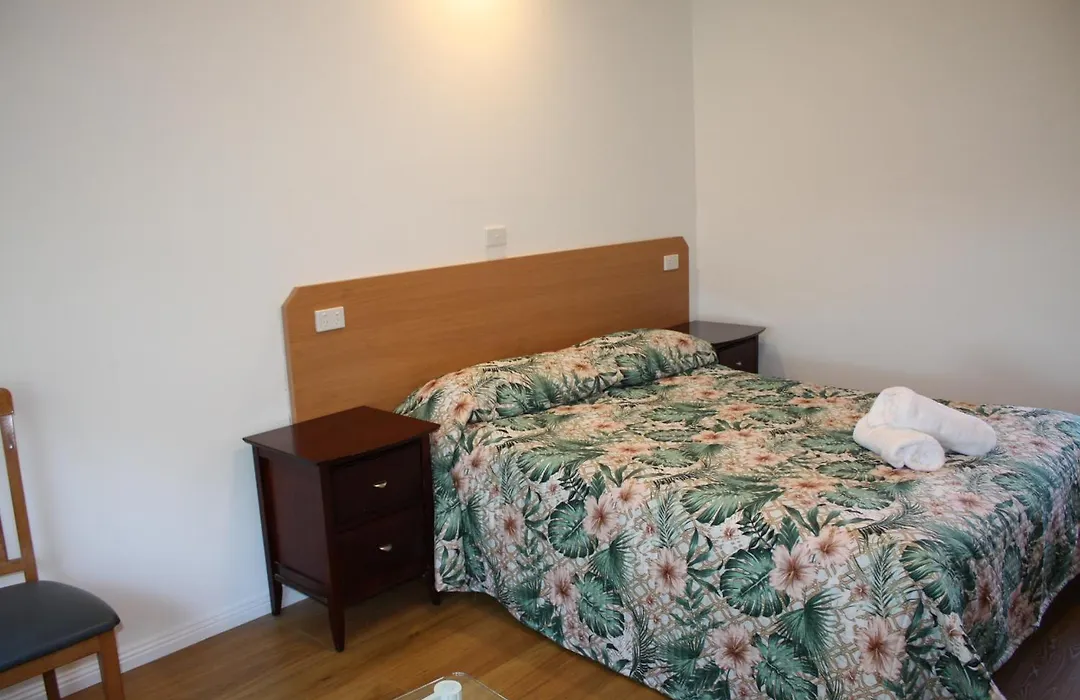 Coburg Motor Inn-1