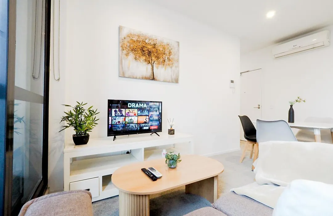 Exquisite And Warm 1Br Nest In Footscray Pool Gym-1