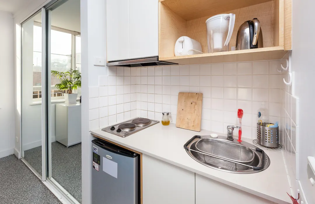 Henrietta, Carlton Studio Apartment-1