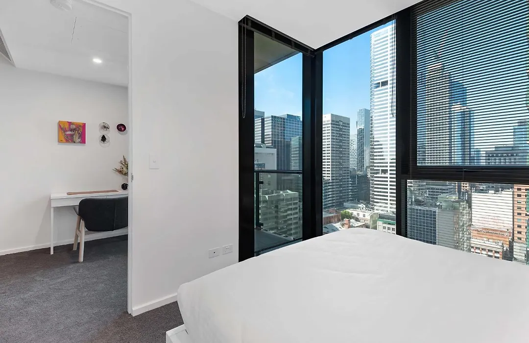 Chic Apartment In Melbournes Heart-1