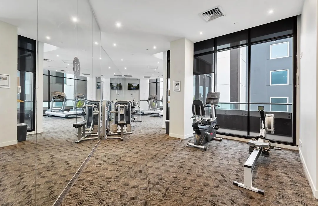 Central Southbank 1-Bed Apartment-1