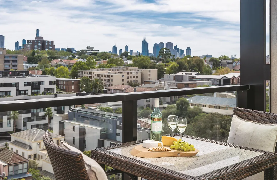 Oaks Melbourne South Yarra Suites-1