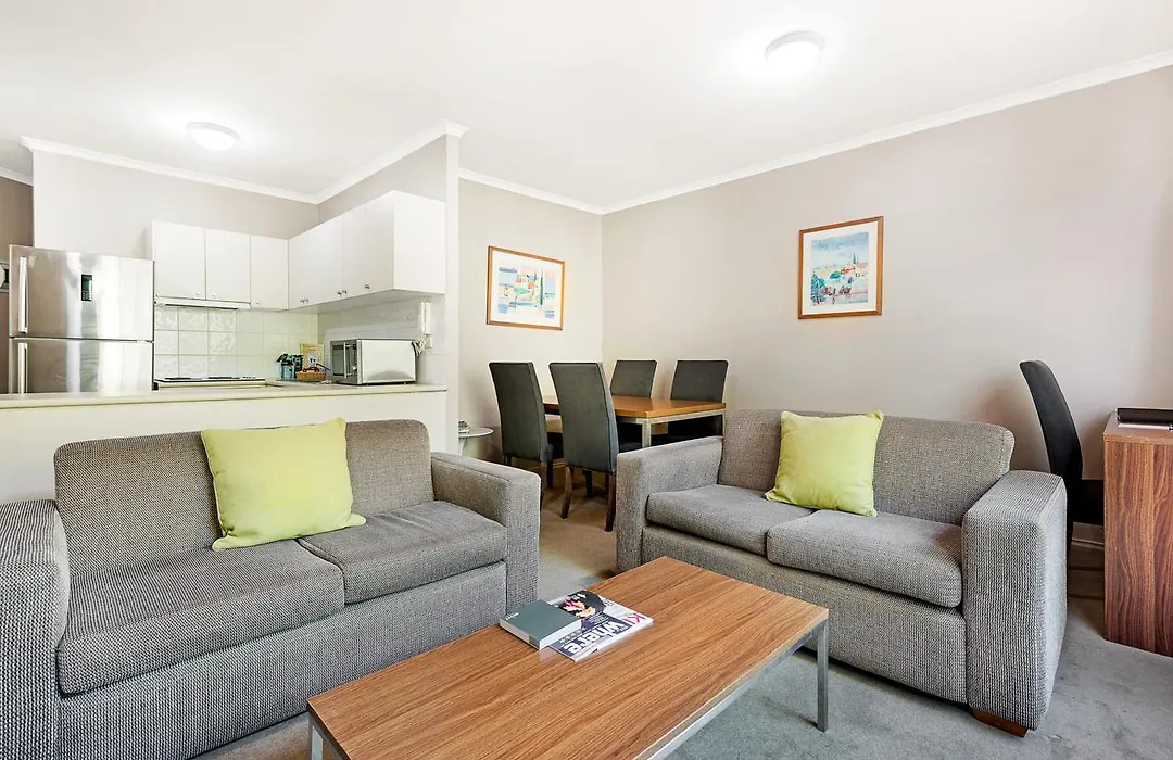 Punt Road Apartment Hotel-1