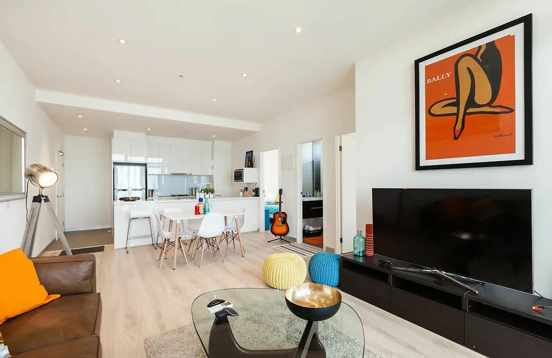 Lena, 2Bdr Southbank Apartment-1
