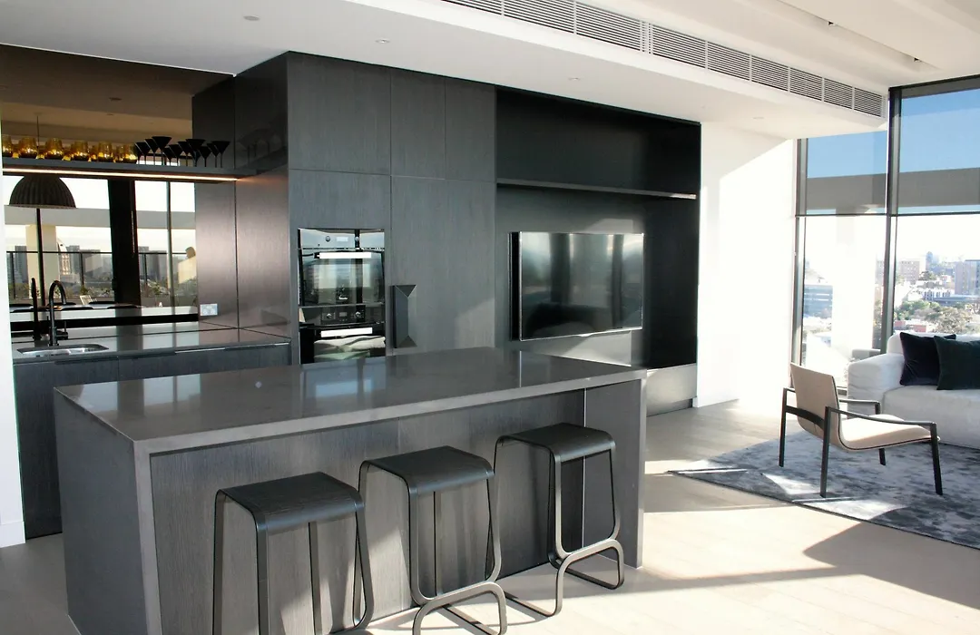 The Eminence - Carlton-1