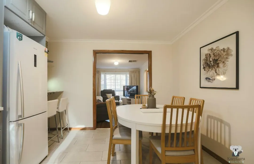 2 Bedroom Villa In Tullamarine 5 Min To Airport-1