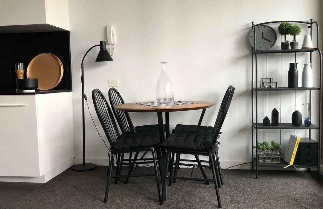Fantastic Southbank Apartment-1