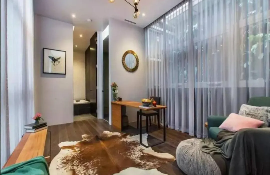 Readyset Apartments At Glasshouse-1