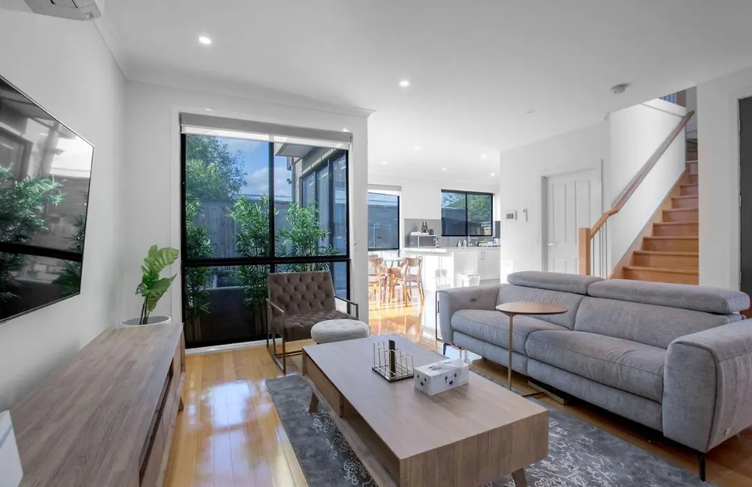 Impressive & Spacious New Townhouse@Preston-1