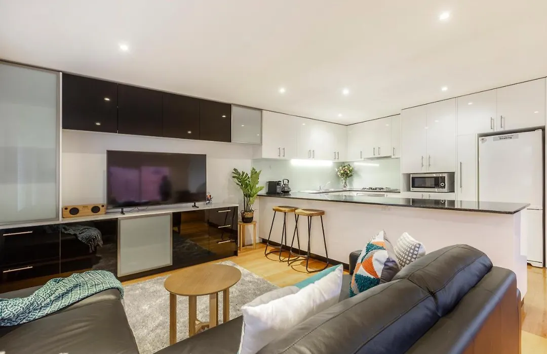 Staycentral - Port Melbourne Townhouse-1