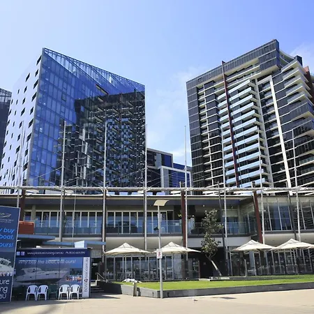 Docklands Luxury Penthouse Right Above The District Docklands-3