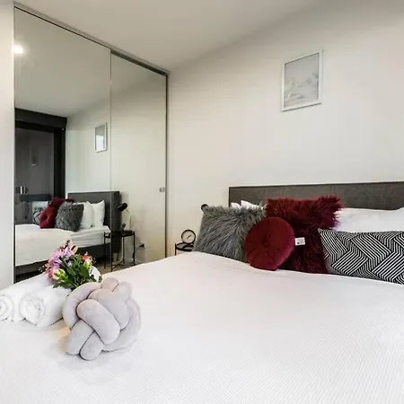 1Br Boho Bliss! Walk To Botanic Gardens & Shrine-3