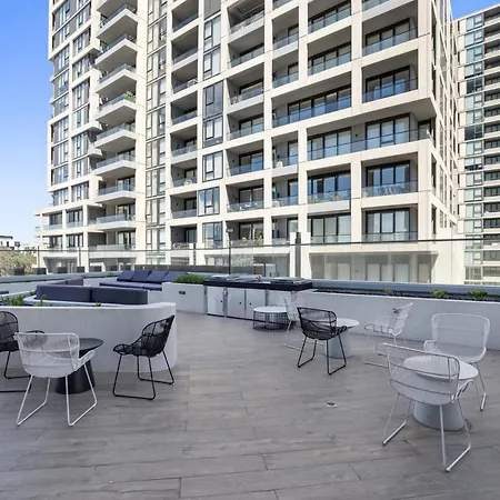 High-Rise Balcony Unit With City Views, Gym, Pool-3