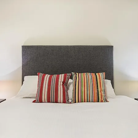 Docklands 2-Bed Near Cbd & Marvel Stadium-2