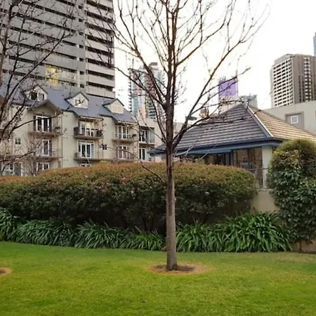 Large Ground Floor Resort Style Apartment With Parking-3