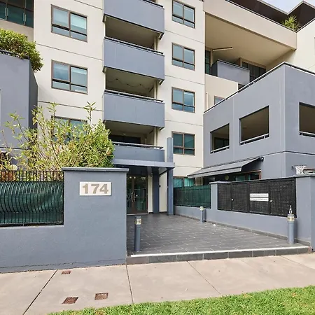 Stylish Port Melbourne Apartment-3