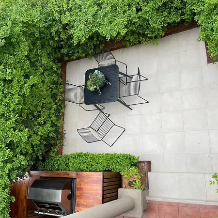 Stylish Townhouse In Melbourne'S Playground-2