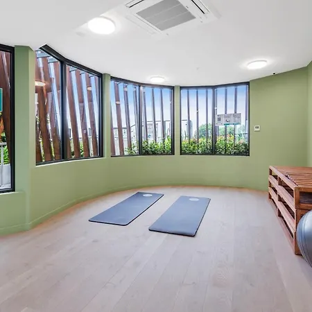 Cozy Stay With City Views And Great Amenities-2