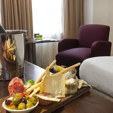 Hotel Causeway-2