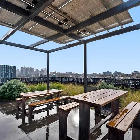 Sleek And Convenient - Close To Mcg & Swan St-3
