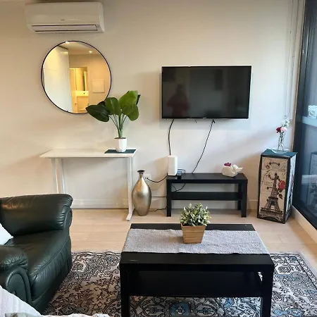 Perfectly Positioned One Bedroom Apartment-3