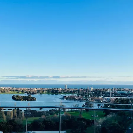 Cozy 1 Bed Apt & Spa,Free Parking ,Phenomena Views-3