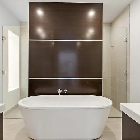 Lux 4 Bedroom Home South Yarra-2