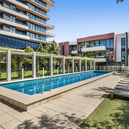 2-Bed Unit With Parking, Balcony And Pool Near Cbd-2