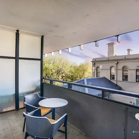 Kozyguru/ Melbourne / 3Bed2Bath / Vem055-2