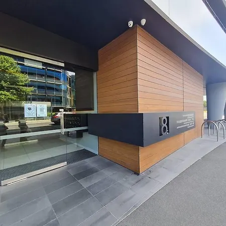 Spacious 1Br Richmond +Balcony +Shopping +Wifi-3