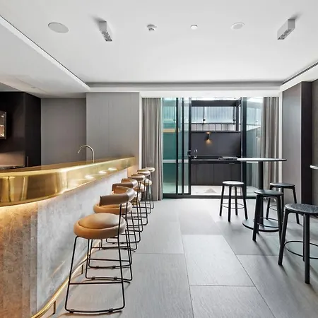 Modern 2-Bed Unit In The Heart Of Southbank-3