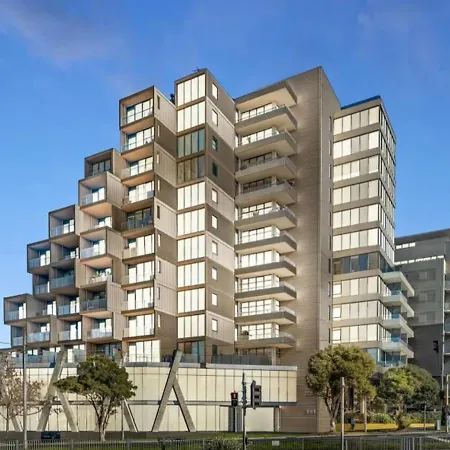 St Kilda 1 Bedroom Appartment With Bay View-3