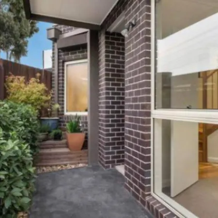 Design/Bright/Cosy Townhouse Between Airport &City-2
