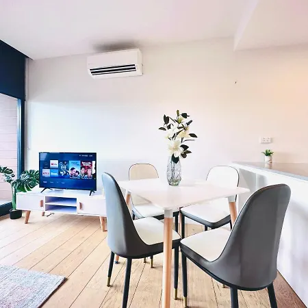 Spacious 1Br Richmond +Balcony +Shopping +Wifi-2