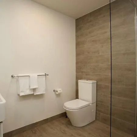Bright Bundoora Apartments-3