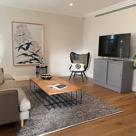 Large And Luxe In Hampton Parkside-3