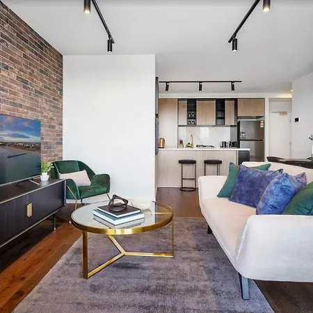 Exquisite 2-Bed Apartment By Brunswick Eateries-2