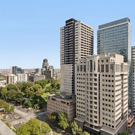 Sublime 2-Bed Apartment Near Queen Victoria Market-2