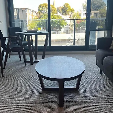 Bond Street Suite-3